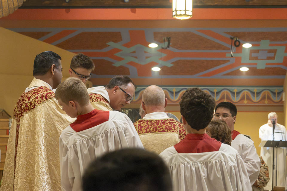 2026-StMary-EasterVigil (126 of 215).jpg